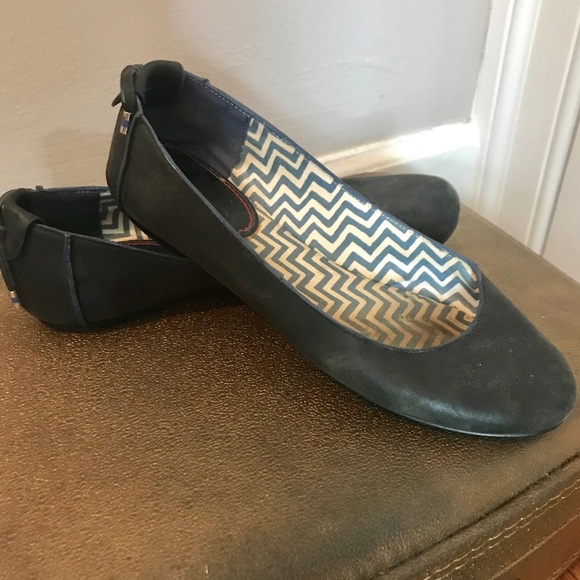 Tommy Hilfiger Black Flats - Picture 1 of 4
